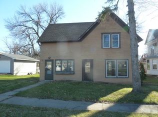 240 Pacific Ave W, Dassel, MN 55325