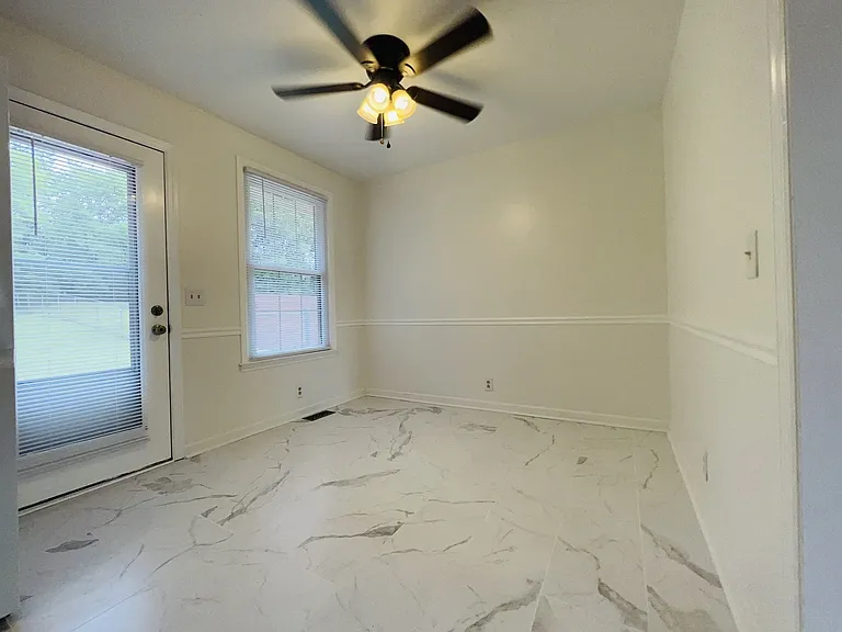 108 Ryan Dr — Photo 5