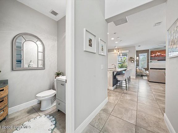 4th image of 2791 Casterton Dr