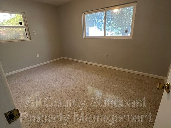 4th image of 15001 Avalon Ave