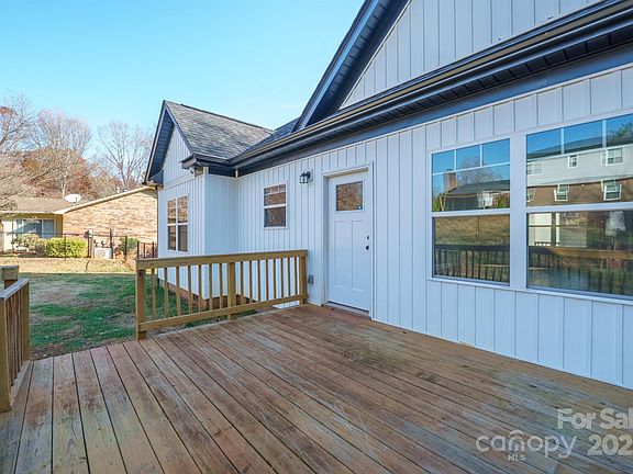 5th image of 915 Brookwood Ct