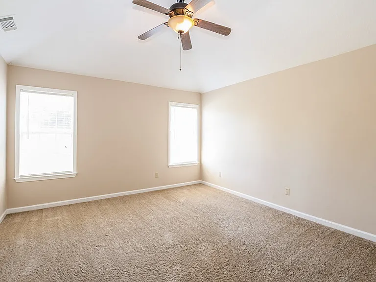 3056 Valley Green Ln — Photo 11