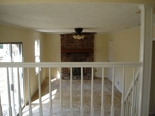 4th image of 2458 Ellis Ct
