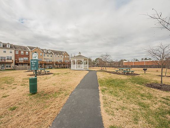 3rd image of 7467 Washington Arch Dr #7467