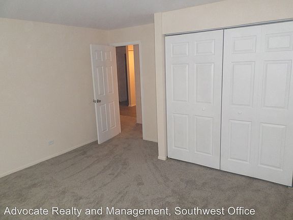 5th image of 4935 Keller St APT 101