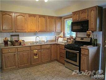 3rd image of 20 Saint Ronald Ln