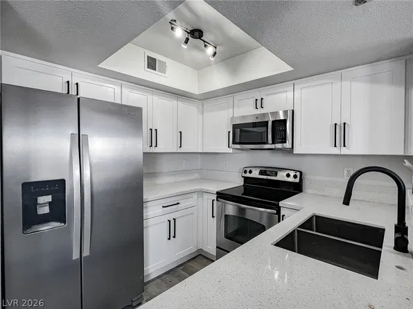 6800 E Lake Mead Blvd Unit 2115, Las Vegas, NV 89156