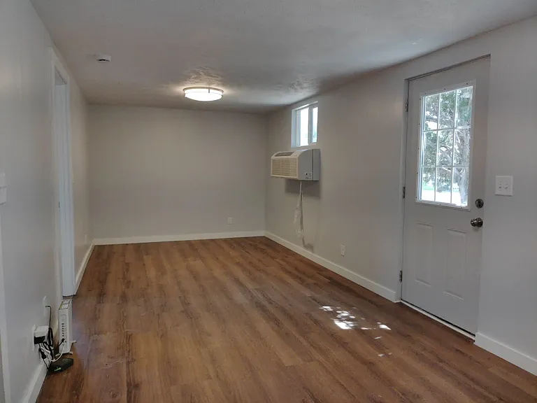 1211 E 4th St #39 — Photo 2