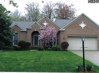 18759 Walnut Dr, Strongsville, OH