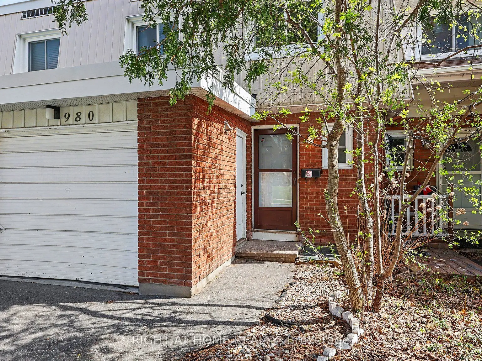4 bed, $3,000 — Photo 3