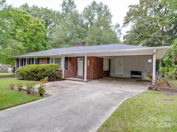 610 Davis St, Lancaster, SC 29720