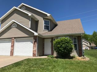 4909 W Millbrook Dr, Columbia, MO 65203