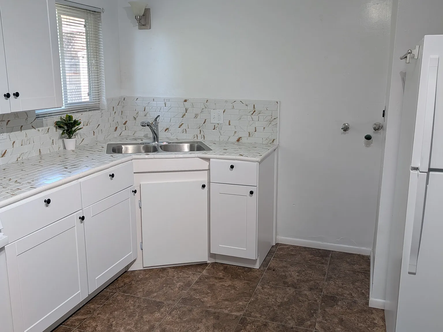 2 bed, 850 sqft, $2,600 — Photo 4