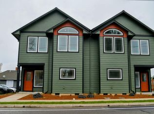 309 E 5th St, Molalla, OR 97038