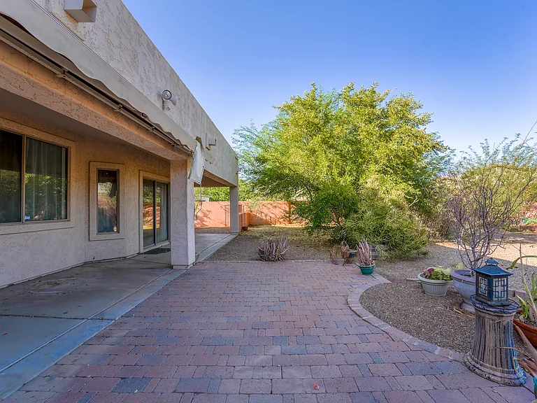 2123 W Maldonado Rd — Photo 36