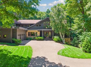 20895 Spencer Ln, Shorewood, MN 55331