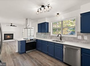 55 Meadowood Dr, Stafford, VA 22554