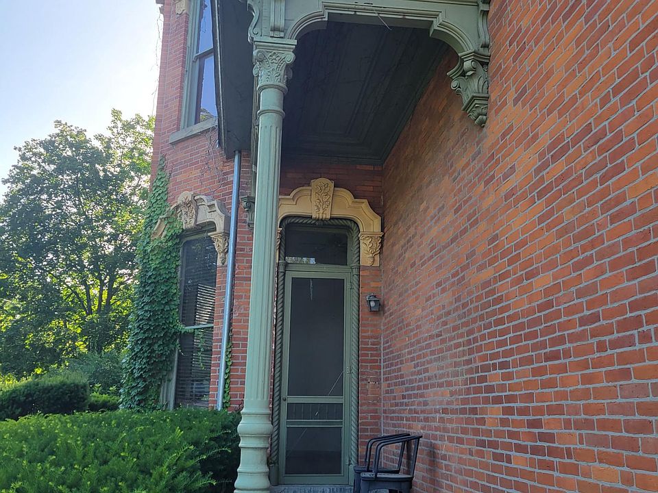 1st image of 219 N Sandusky St #2