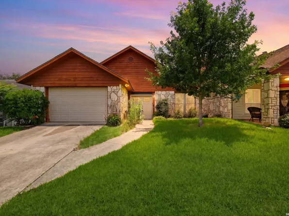3813 Hunters Gln, Schertz, TX 78108