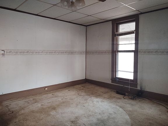 Additional Living Room