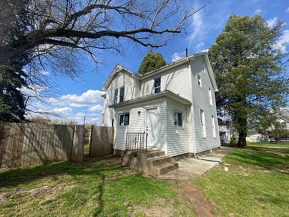 3rd image of 4700 Boyd St