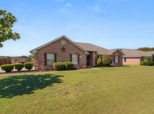 240 Alesha Rd, Red Oak, TX 75154