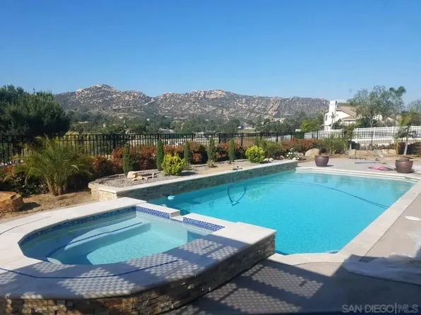 1401 Horsemill Rd, El Cajon, CA 92021