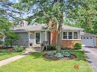 120 W Hillside Ave, Barrington, IL