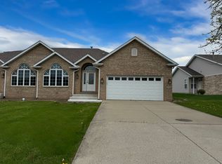 7718 E 108th Ave, Crown Pt, IN 46307