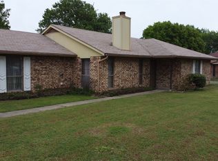 104 Anderson Rd, Red Oak, TX 75154