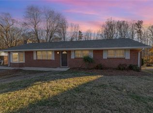 5012 Sitka Rd, Walkertown, NC 27051