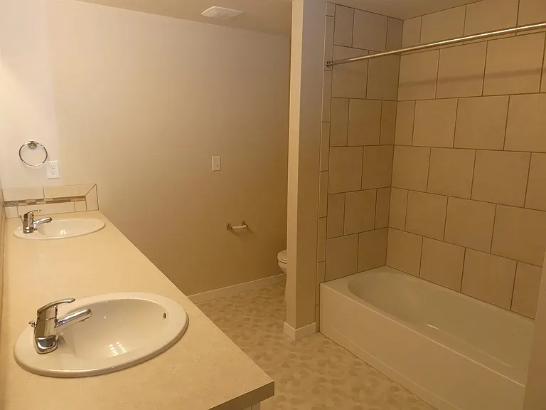 3315 S Custer Ln — Photo 6