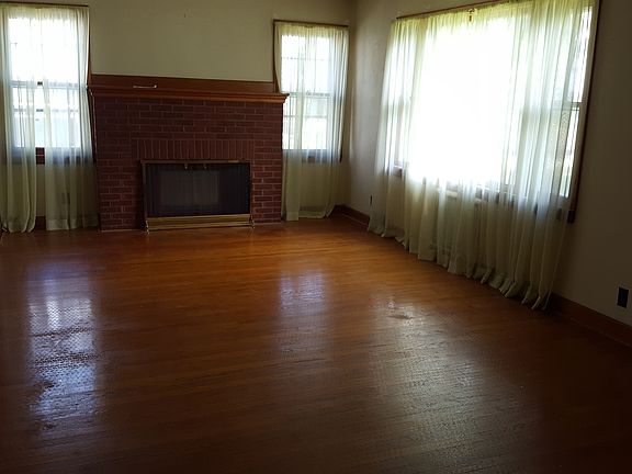 Living Room with Fireplace
