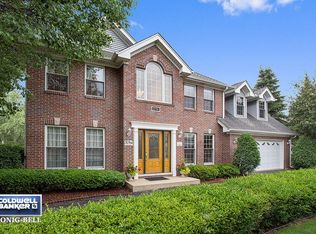 1256 Janas Ln, Lemont, IL 60439