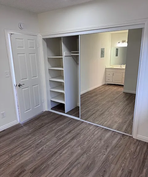 16251 Woodruff Ave — Photo 20