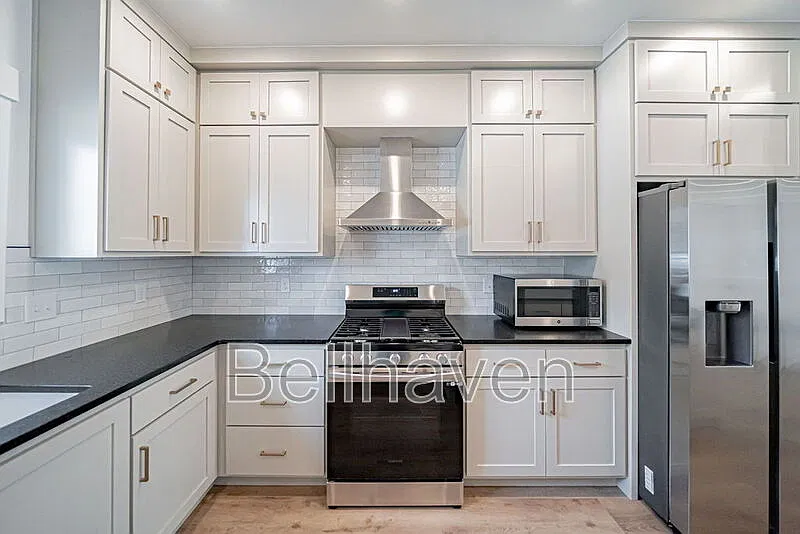 3 bed, 2.5 bath, 1910 sqft, $1,850 — Photo 3