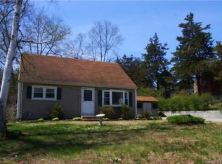 3 Forest Dr, North Stonington, CT 06359