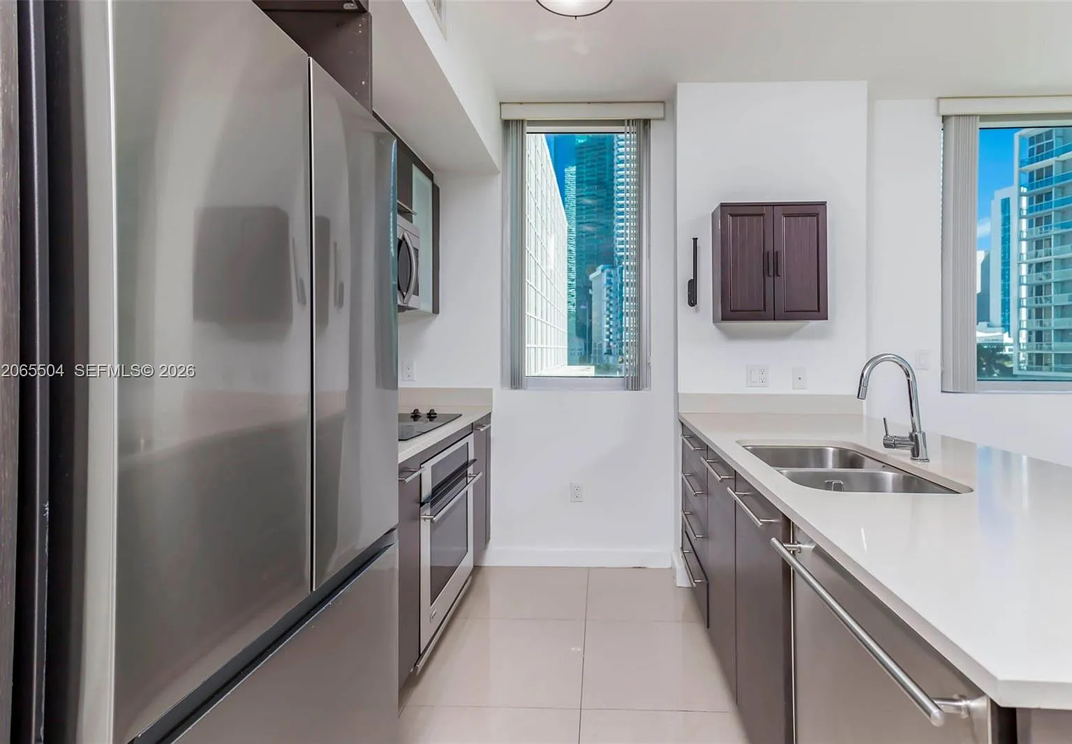 500 Brickell East Condo — Photo 4