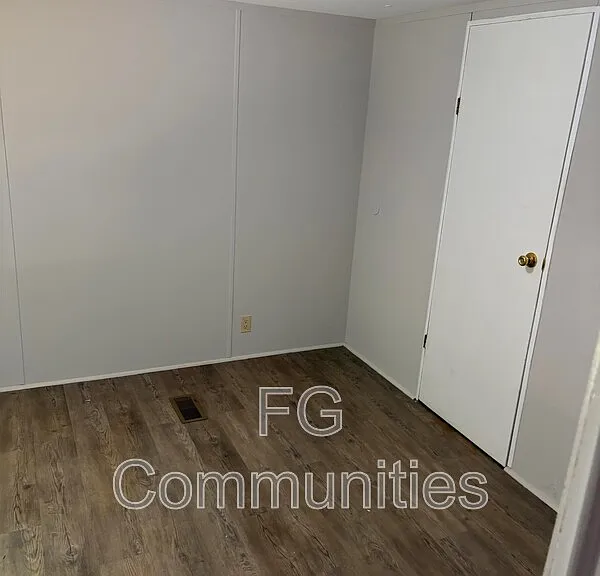 1754 Zion Rd #14 — Photo 4