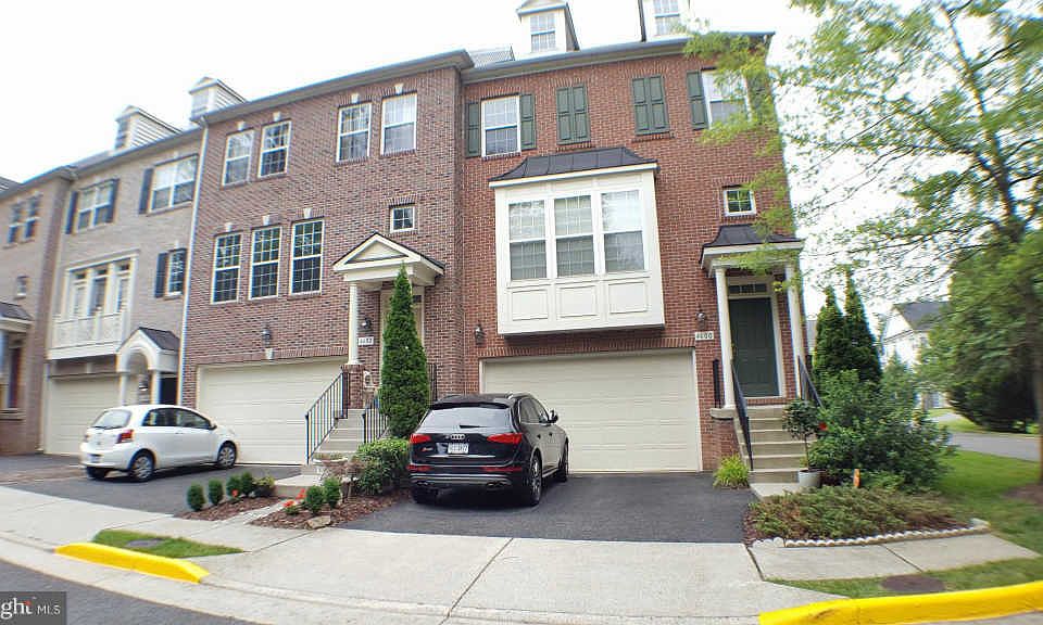 1st image of 4600 Carisbrooke Ln