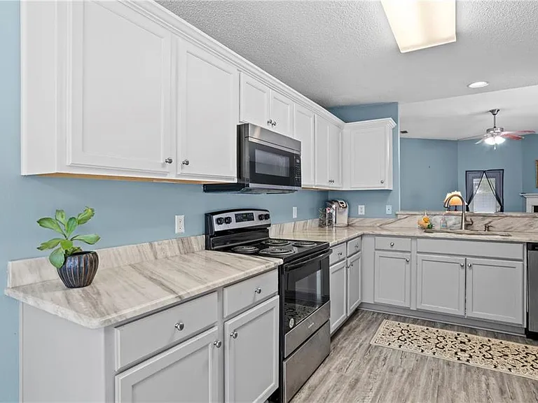 8650 Hamilton Bridges Dr S — Photo 10