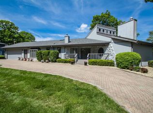 437 Wessex Rd, Valparaiso, IN 46385