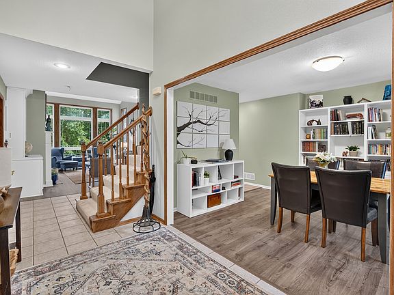 3rd image of 505 NE 21st St
