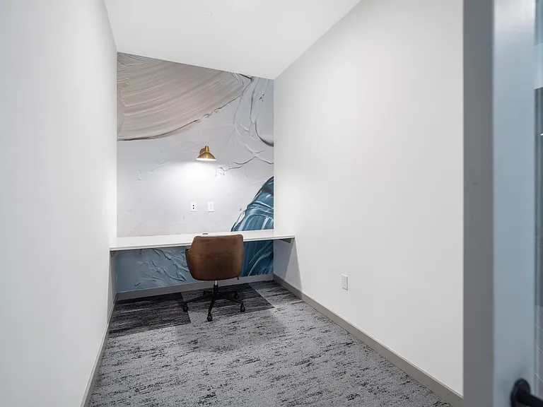 Populus Waterside Apartments — Photo 8