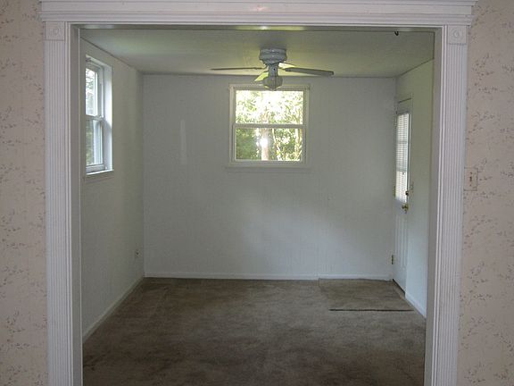 Den/Family/Sun room