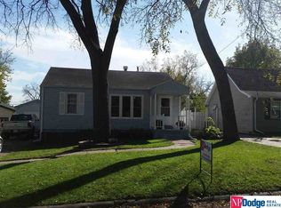 8021 Oakwood St, Ralston, NE 68127