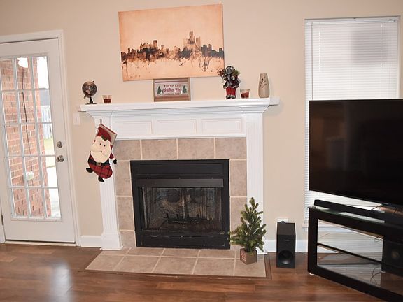 5th image of 3816 Oxford Dr