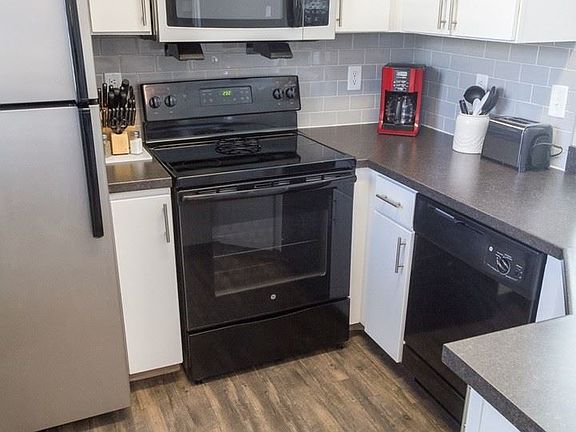 4th image of 2300 S Rock Creek Pkwy #31-104-BF3