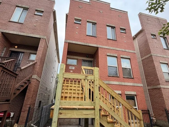 (undisclosed Address), Chicago, IL 60620