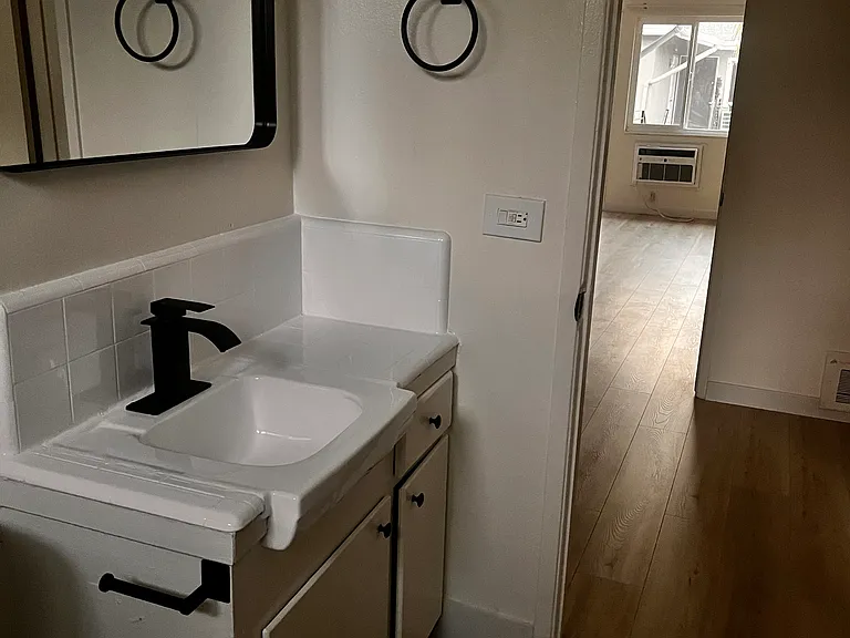 8010 Owensmouth Ave #10 — Photo 14